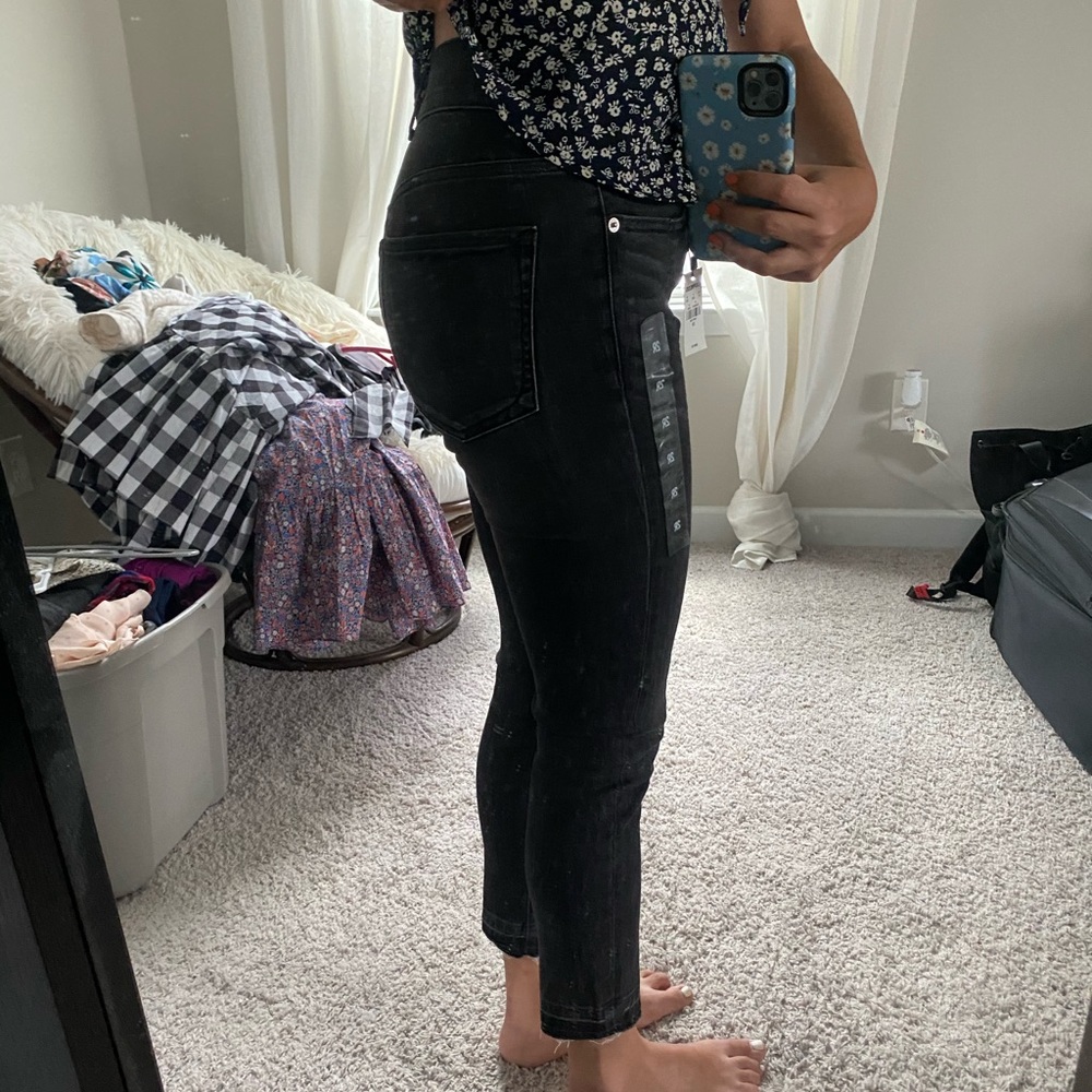 Express Cropped Black Jeans. BRAND NEW With Tags - Picture 6 of 6